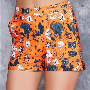 Blackmilk Trick or Treat Pumpkin Cuffed Shorts